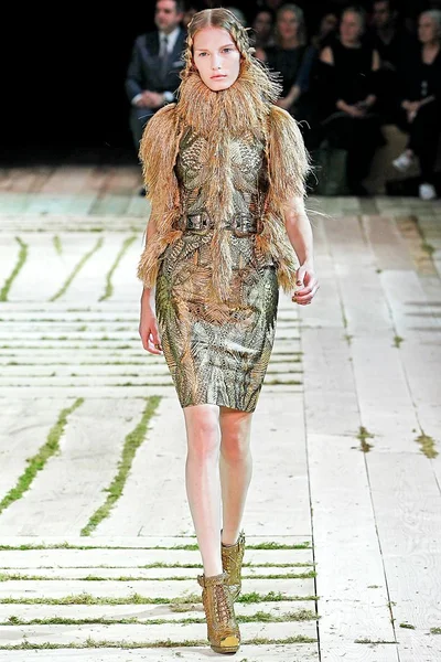 Look 20